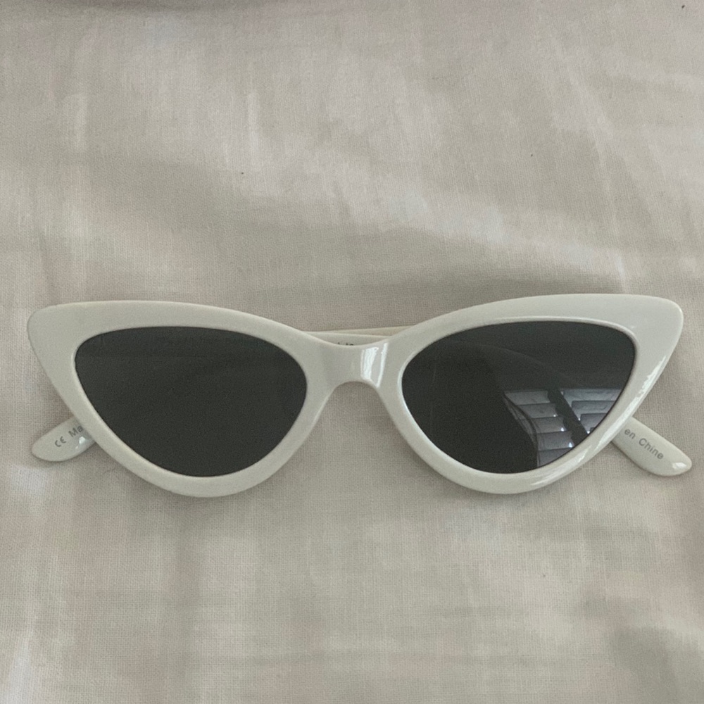cat eye sunglasses